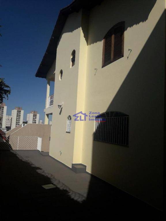 Sobrado à venda com 3 quartos, 200m² - Foto 10