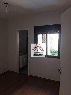 Apartamento à venda com 2 quartos, 65m² - Foto 3