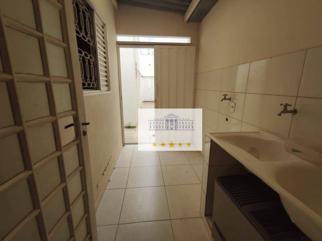 Casa à venda com 3 quartos, 230m² - Foto 18