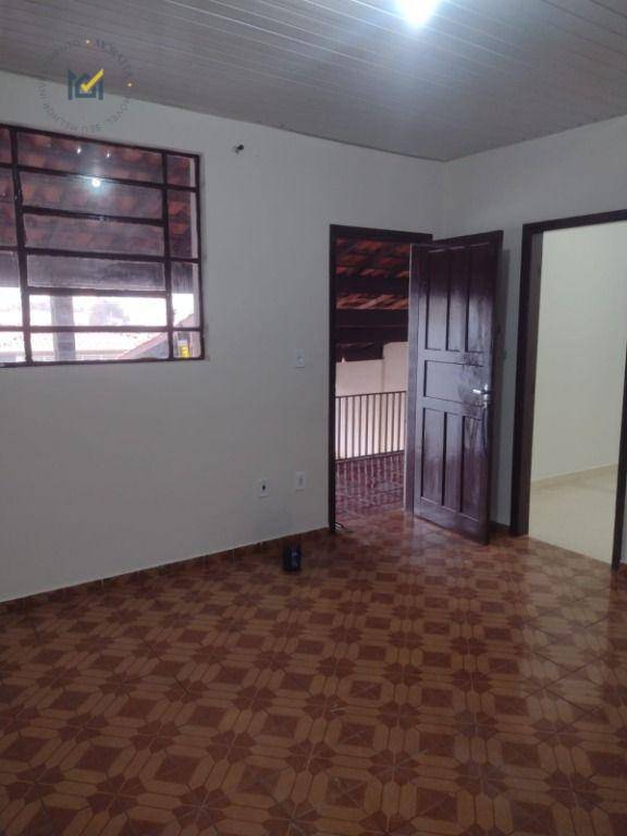 Casa à venda com 3 quartos, 191m² - Foto 4