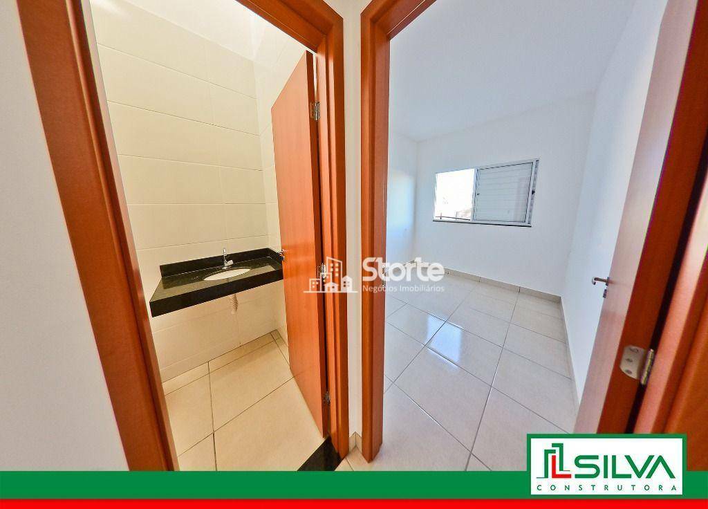 Casa à venda com 2 quartos, 51m² - Foto 18