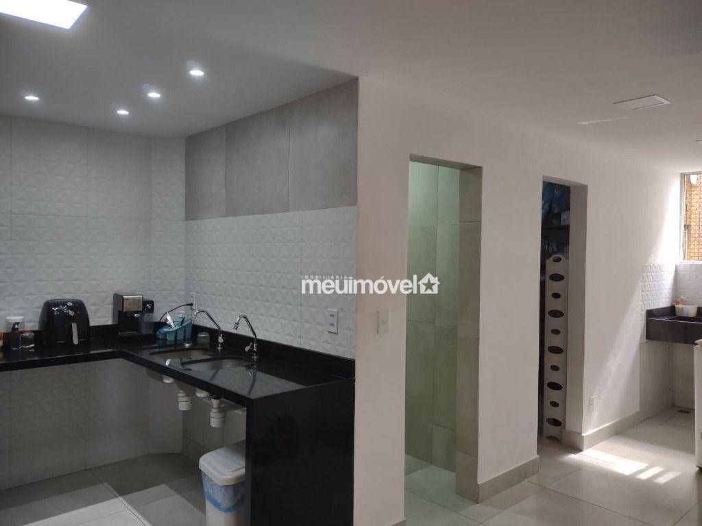 Apartamento à venda com 3 quartos, 141m² - Foto 12