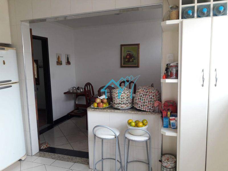 Sobrado à venda com 3 quartos, 152M2 - Foto 18