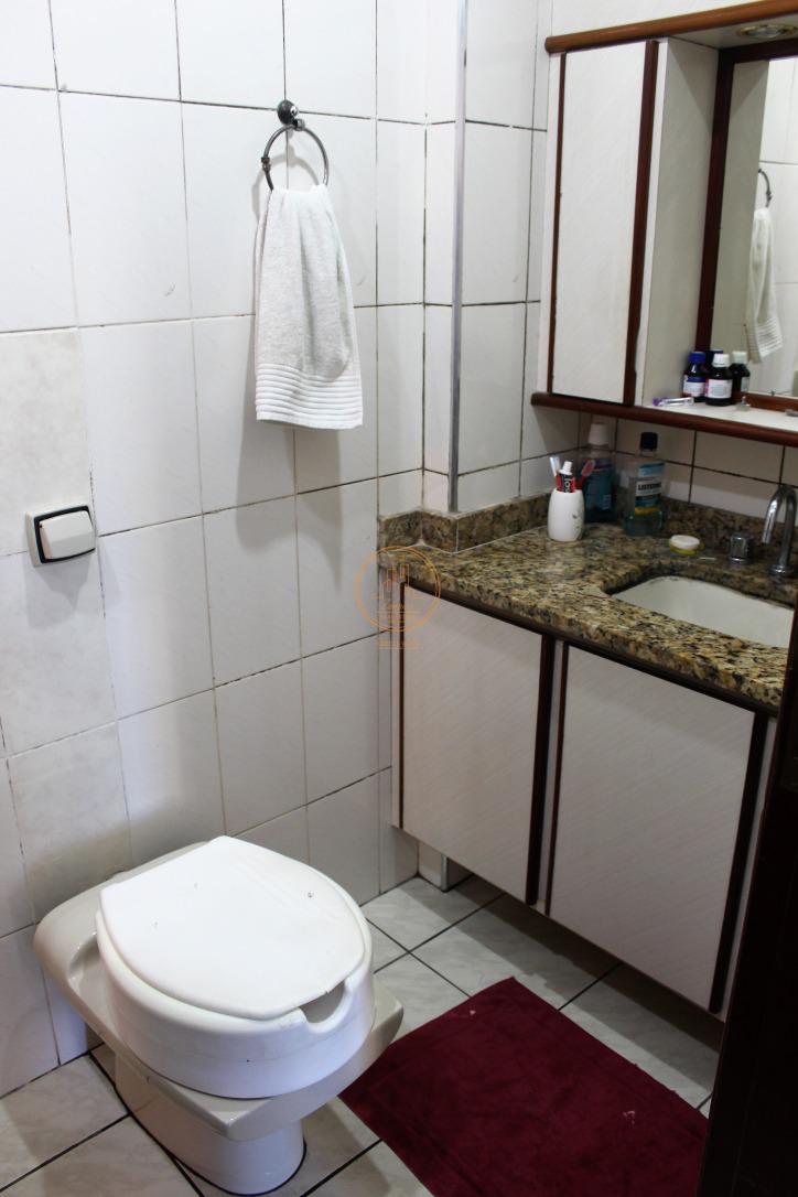 Apartamento à venda com 4 quartos, 210m² - Foto 31