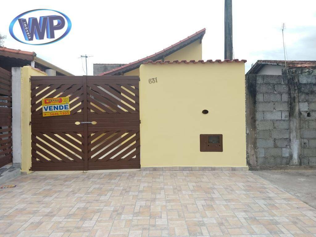 Casa à venda com 2 quartos, 70m² - Foto 4