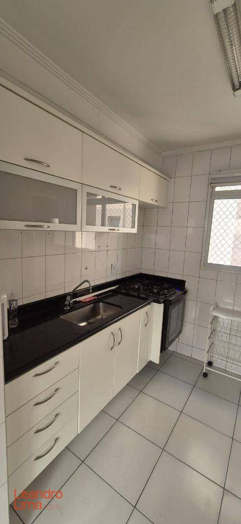 Apartamento à venda com 3 quartos, 68m² - Foto 3