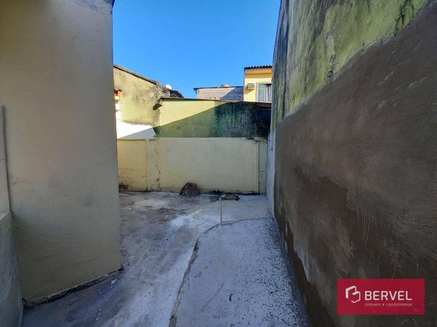 Casa para alugar com 1 quarto, 52m² - Foto 7