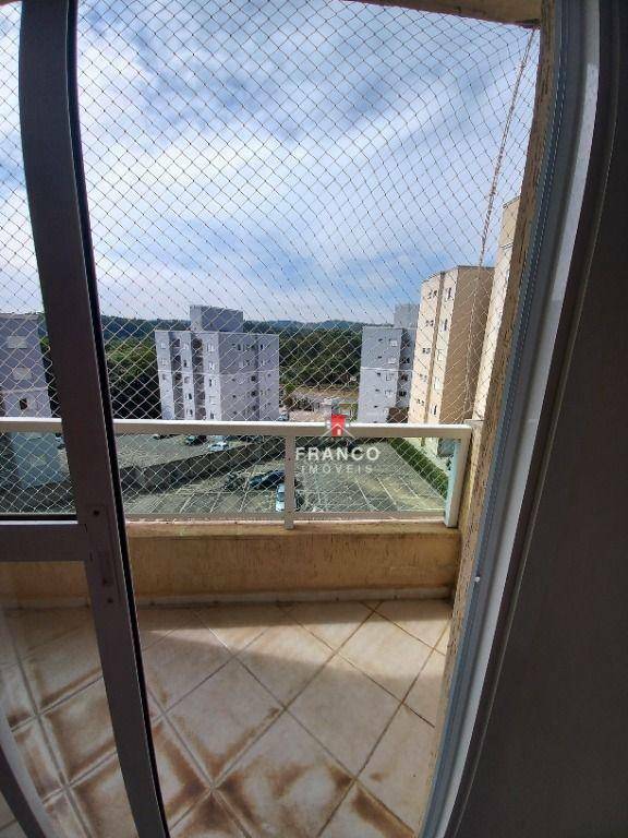 Apartamento para alugar com 3 quartos, 80m² - Foto 6