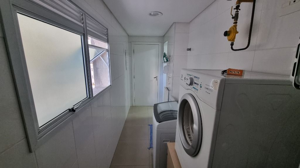 Apartamento à venda com 3 quartos, 135m² - Foto 25