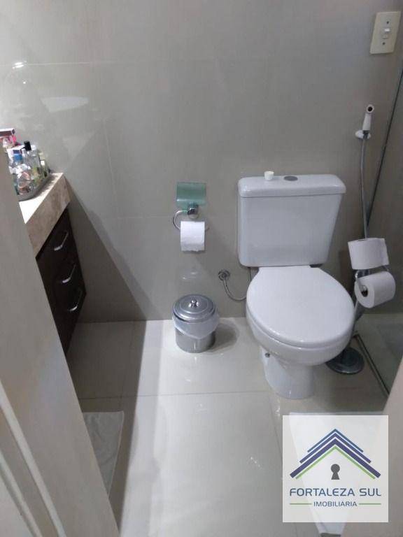 Apartamento à venda com 4 quartos, 197m² - Foto 8