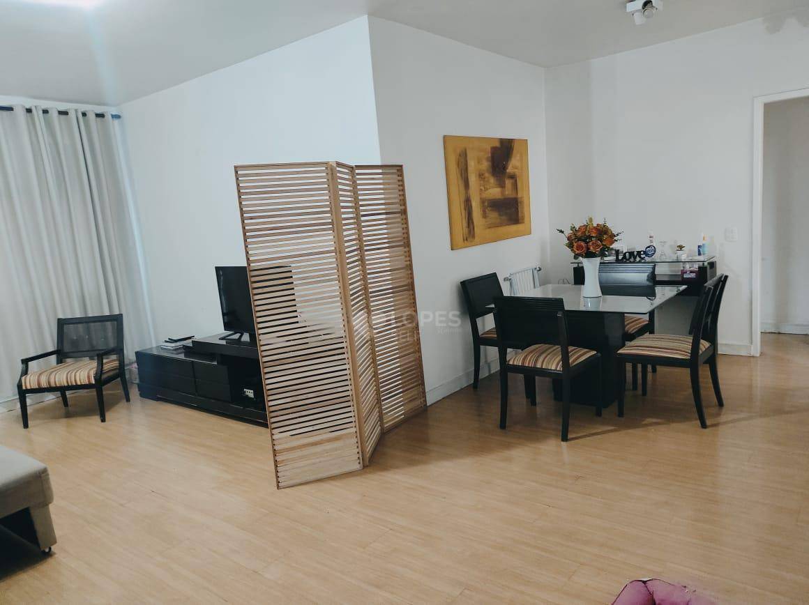 Apartamento à venda com 3 quartos, 130m² - Foto 2