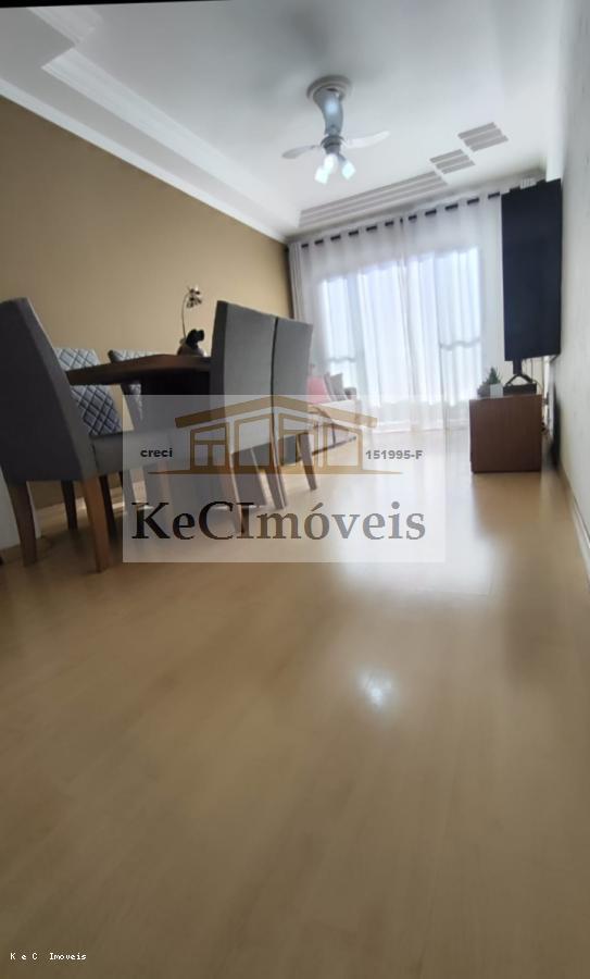 Apartamento à venda com 2 quartos, 72m² - Foto 9