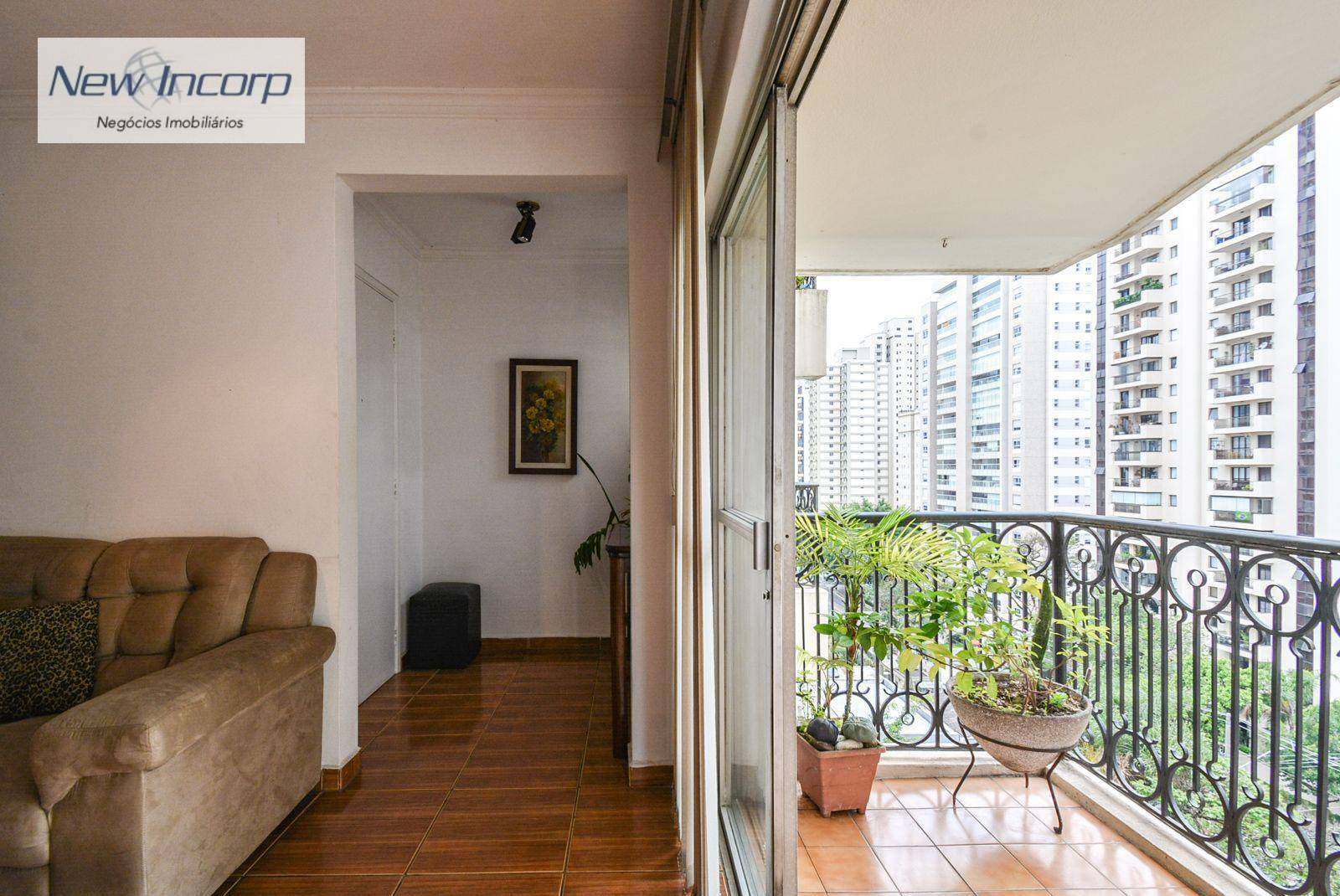 Apartamento à venda com 3 quartos, 135m² - Foto 3