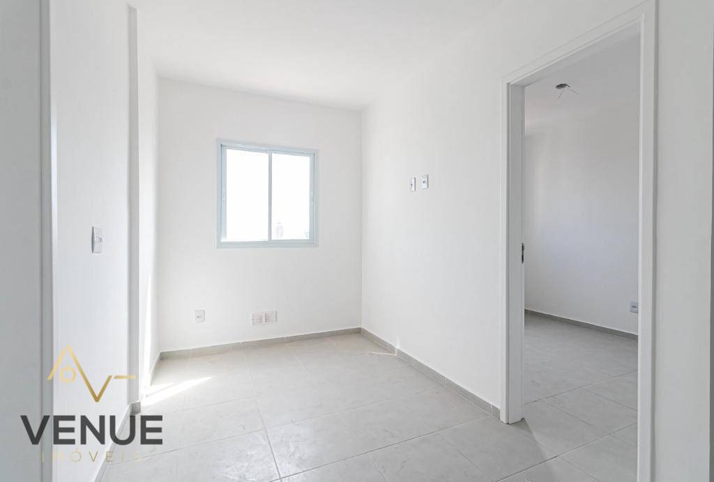 Apartamento à venda com 2 quartos, 39m² - Foto 2