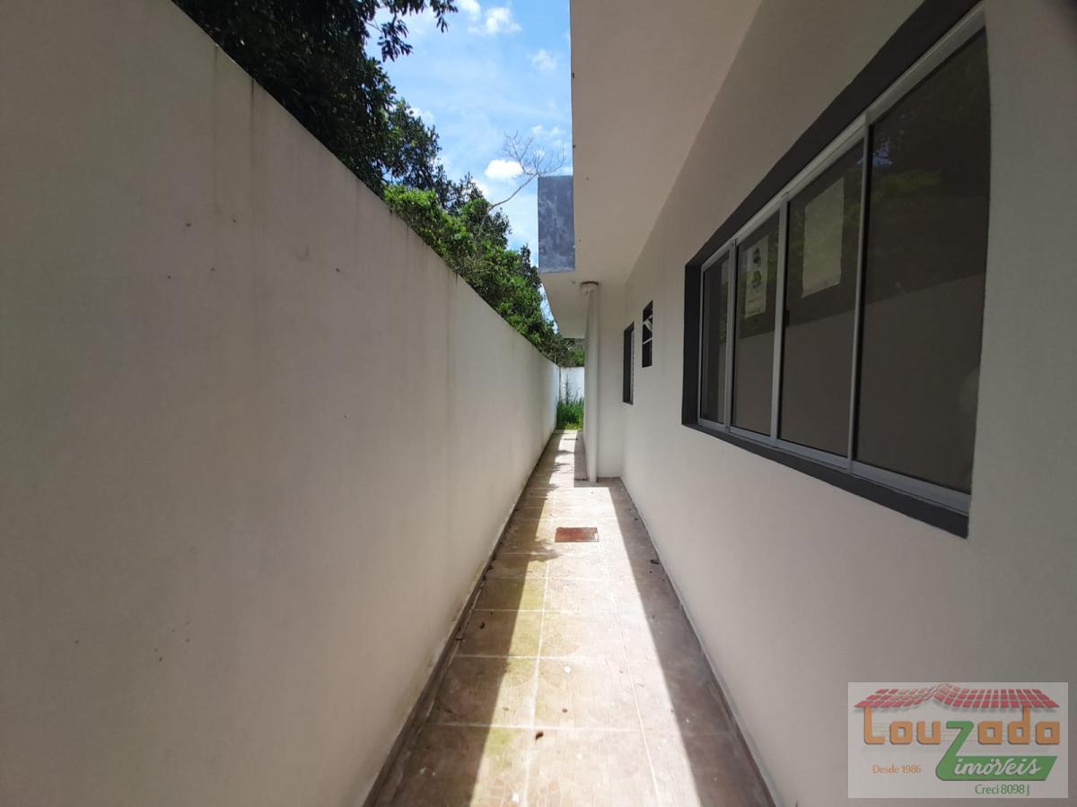 Casa à venda com 2 quartos, 125m² - Foto 11