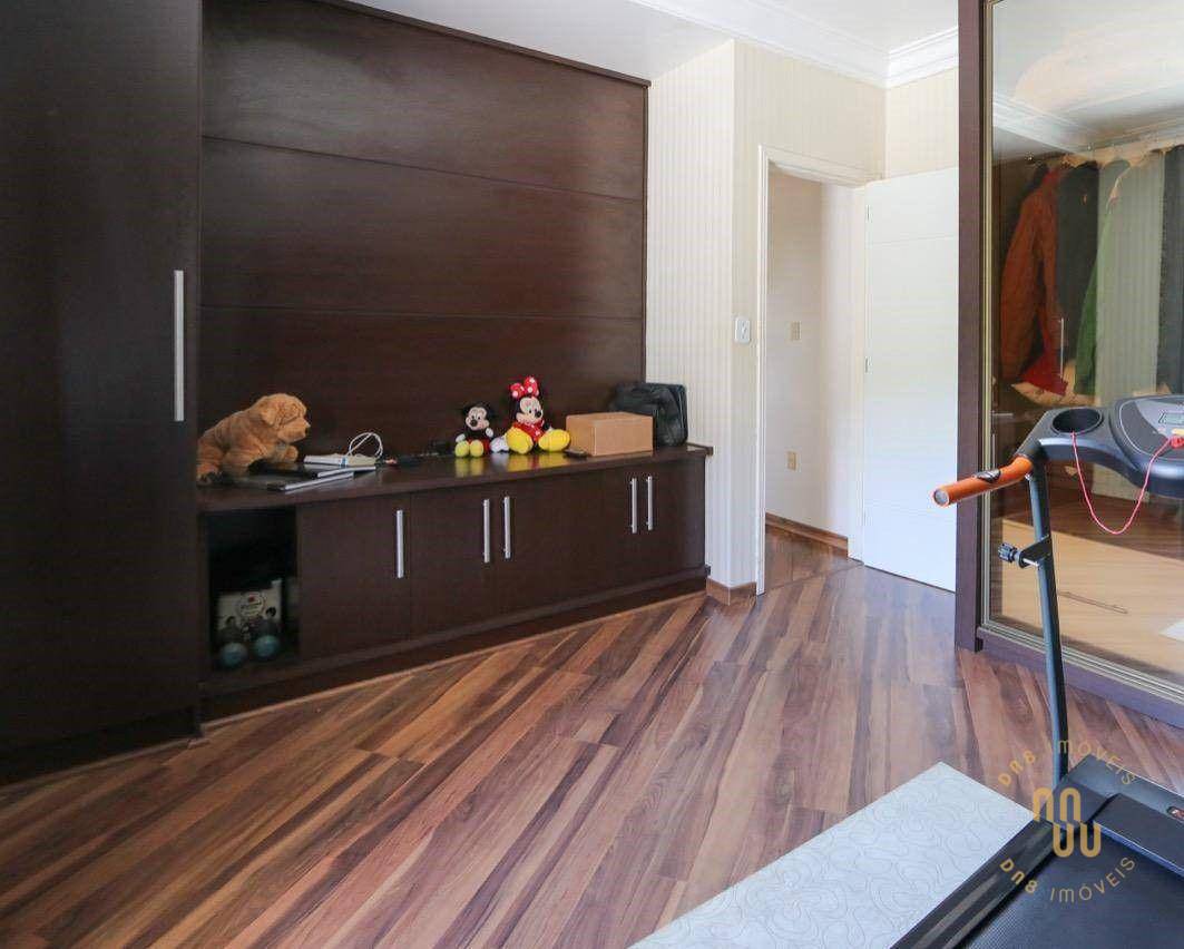 Casa à venda com 3 quartos, 380m² - Foto 17