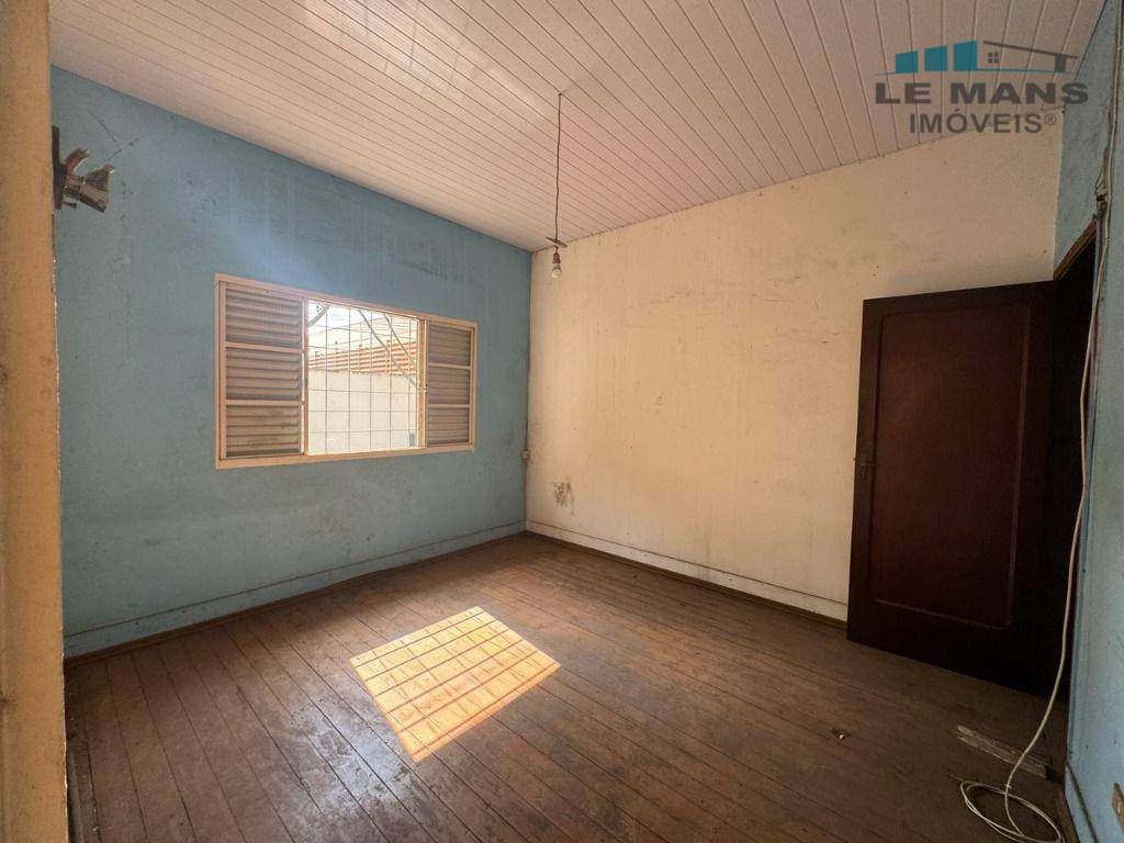 Casa à venda com 3 quartos, 161m² - Foto 3