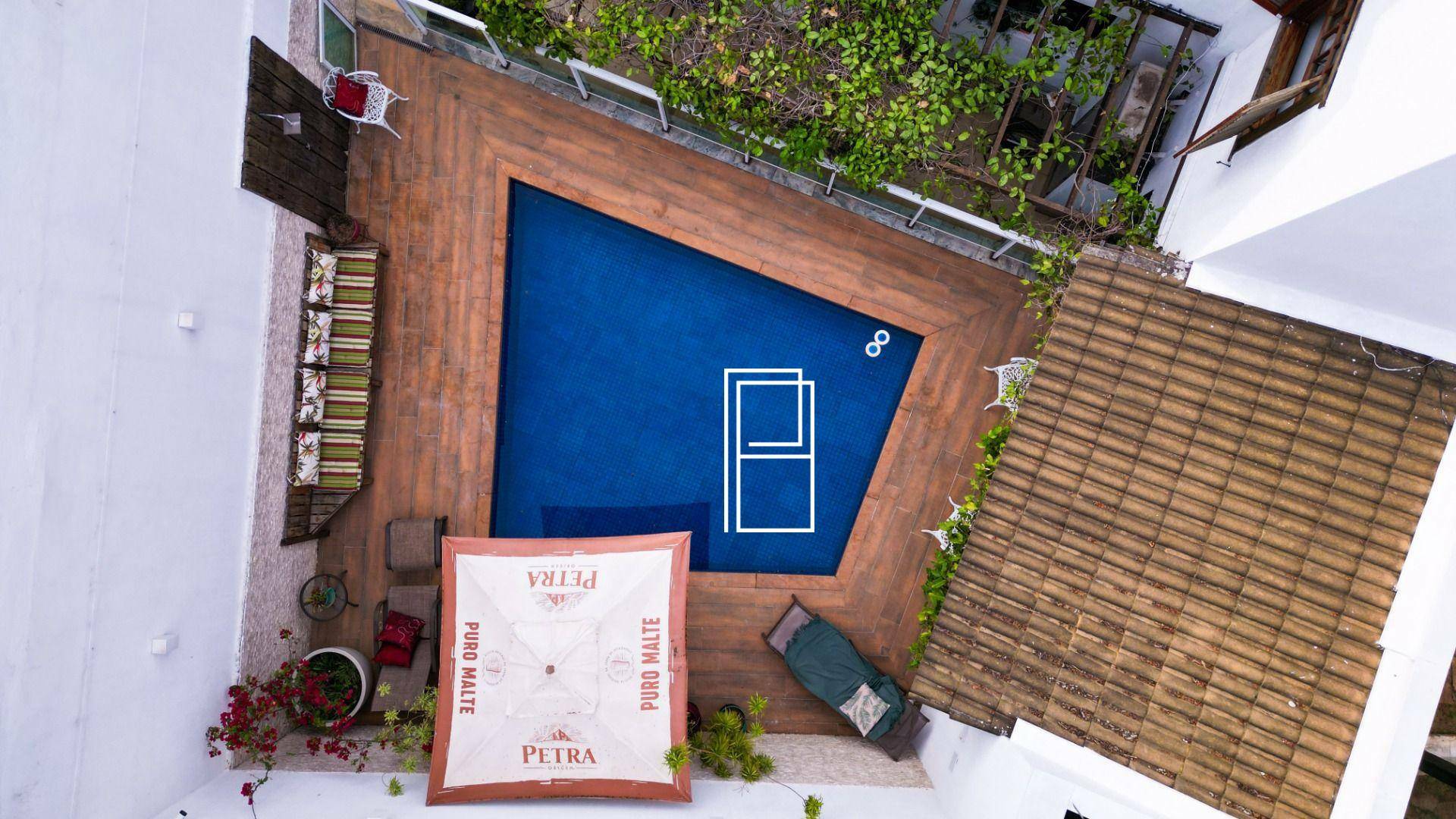 Casa à venda com 4 quartos, 300m² - Foto 9