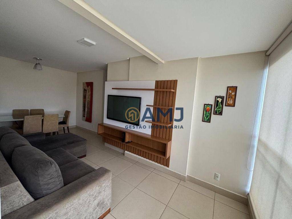 Apartamento à venda com 2 quartos, 67m² - Foto 2