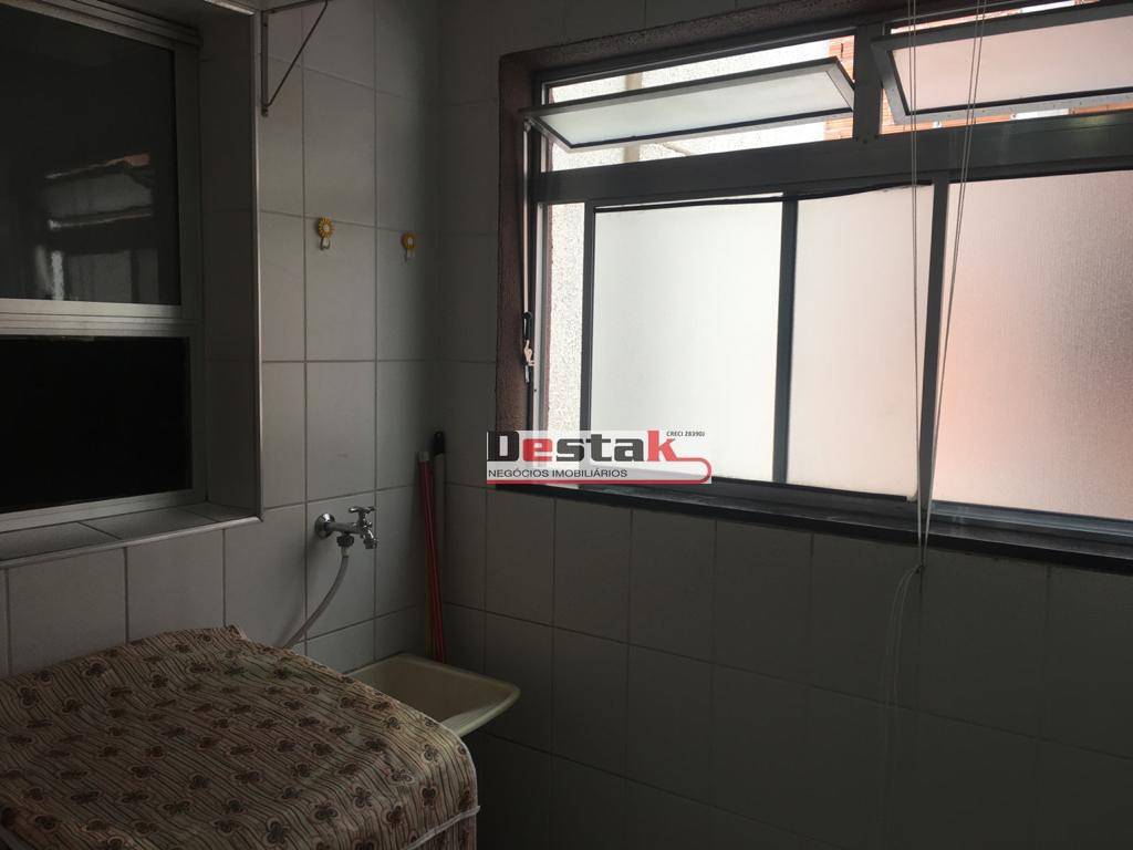 Apartamento à venda com 2 quartos, 65m² - Foto 8