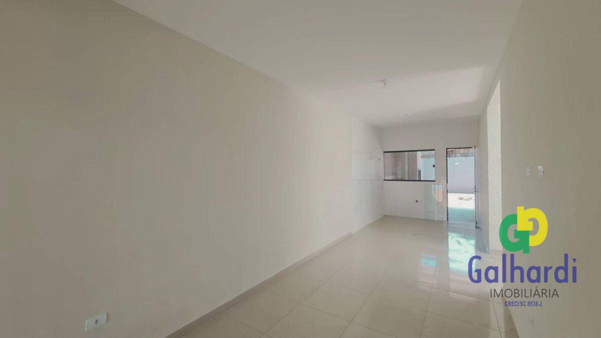 Casa à venda com 3 quartos, 90m² - Foto 3