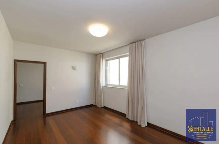 Apartamento à venda com 4 quartos, 150m² - Foto 3