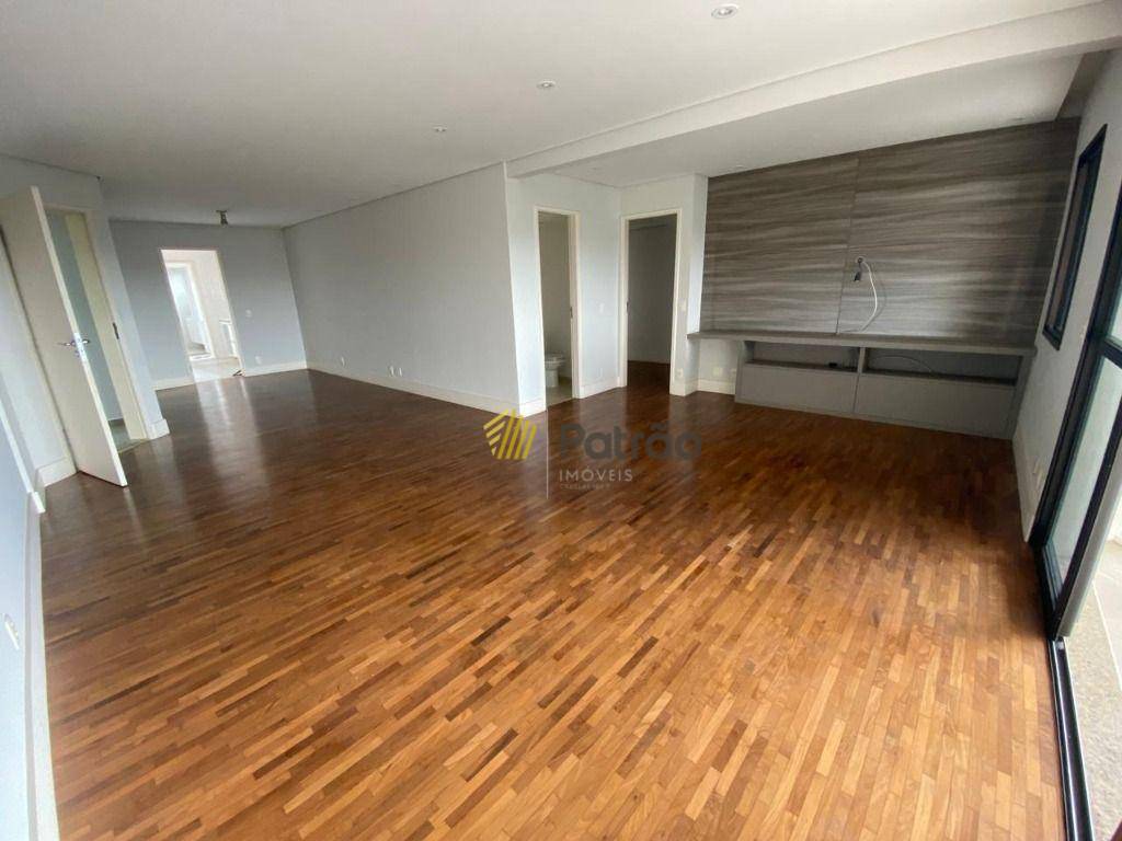 Apartamento à venda com 3 quartos, 138m² - Foto 9