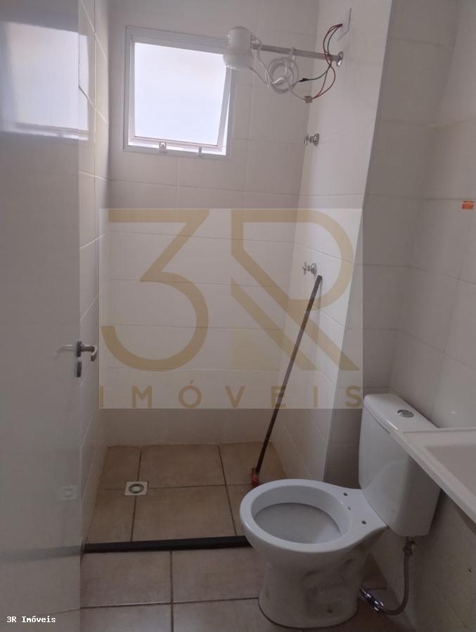 Apartamento para alugar com 2 quartos, 39m² - Foto 3