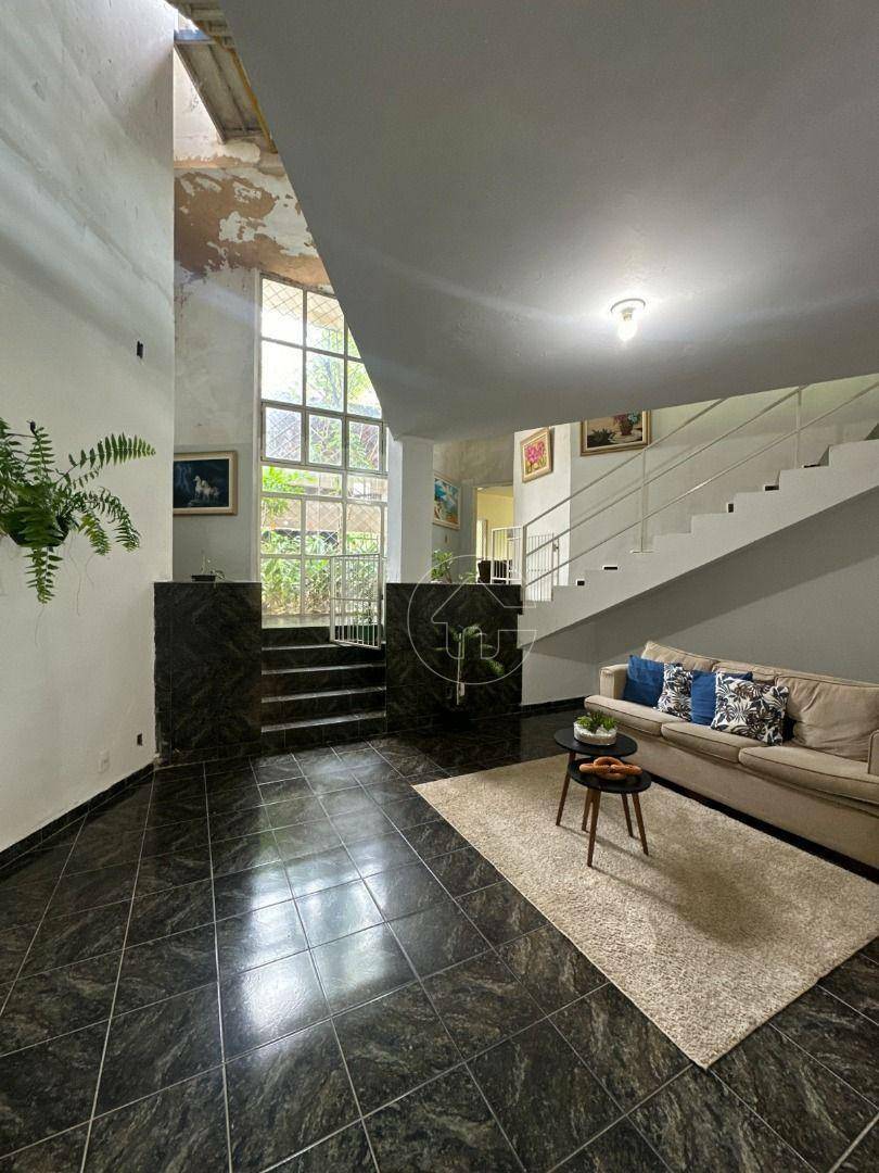 Casa à venda com 8 quartos, 662m² - Foto 5