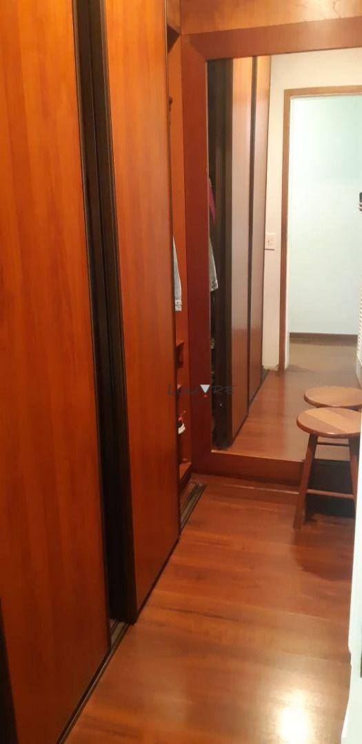 Apartamento à venda com 4 quartos, 240m² - Foto 15