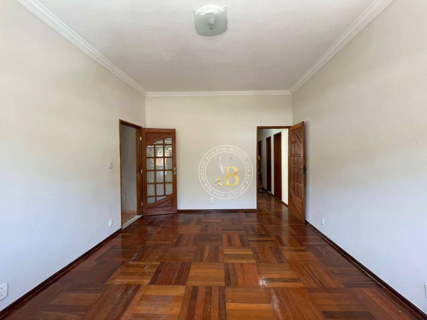 Casa à venda com 3 quartos, 360m² - Foto 11