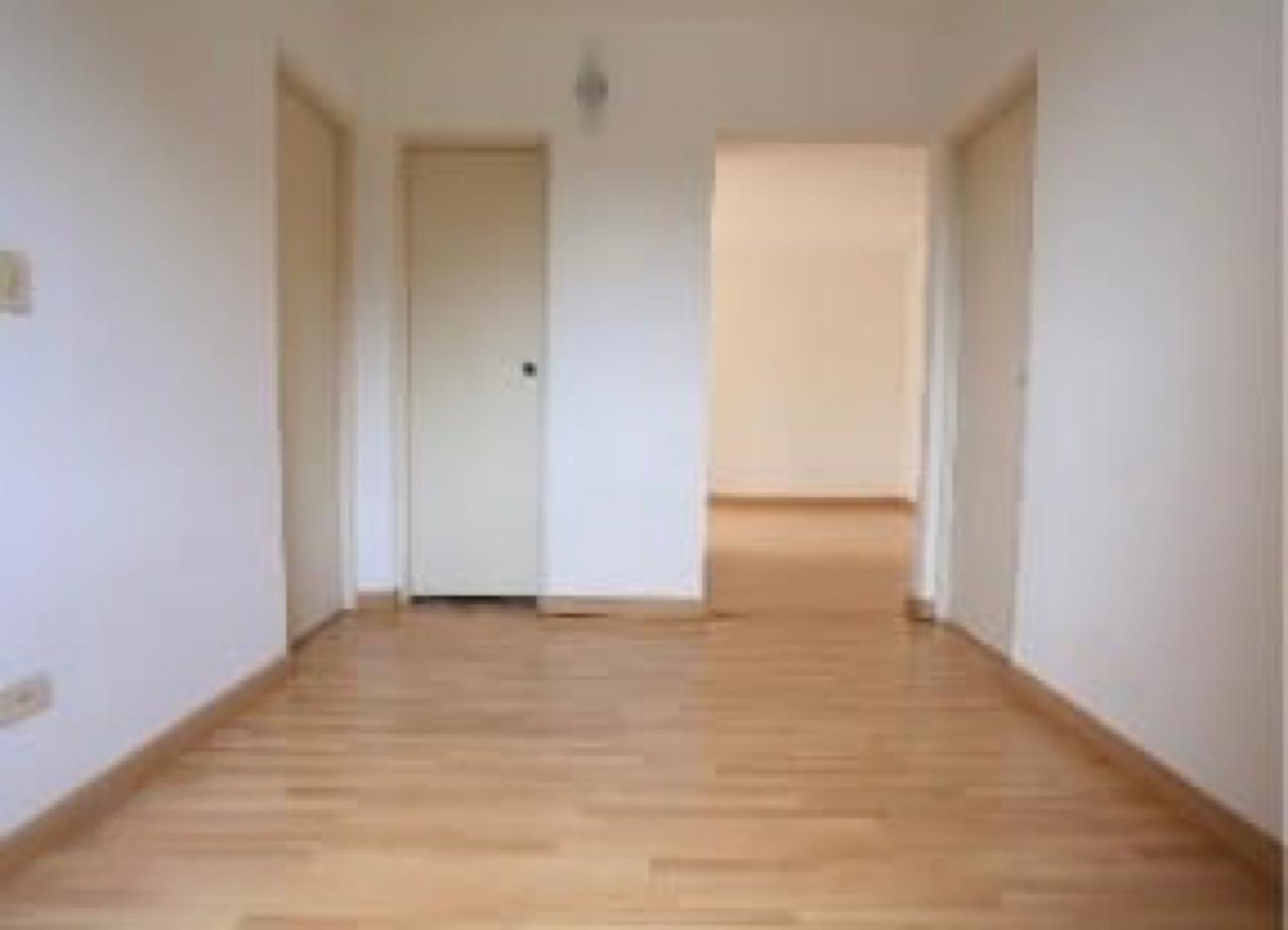 Apartamento à venda com 3 quartos, 77m² - Foto 3