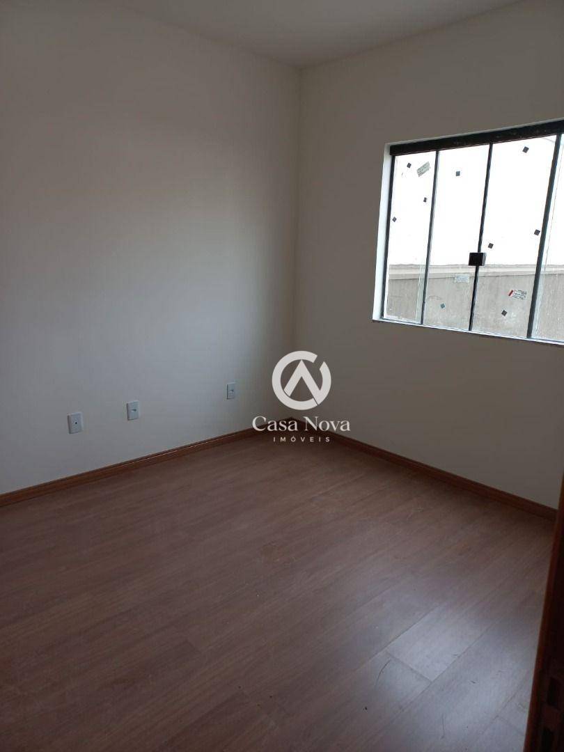 Apartamento à venda com 2 quartos, 65m² - Foto 4