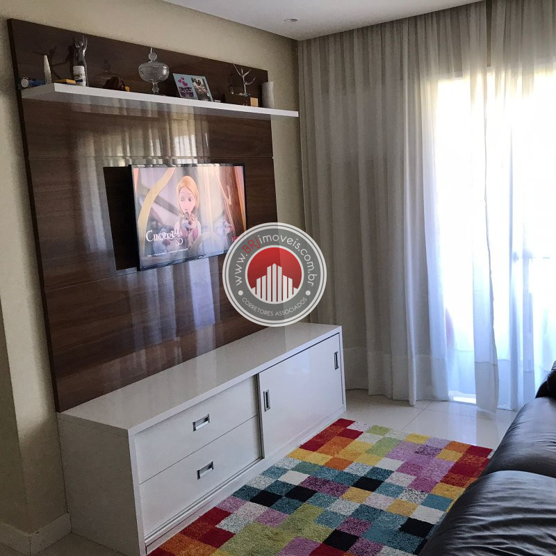 Apartamento à venda com 2 quartos, 72m² - Foto 14