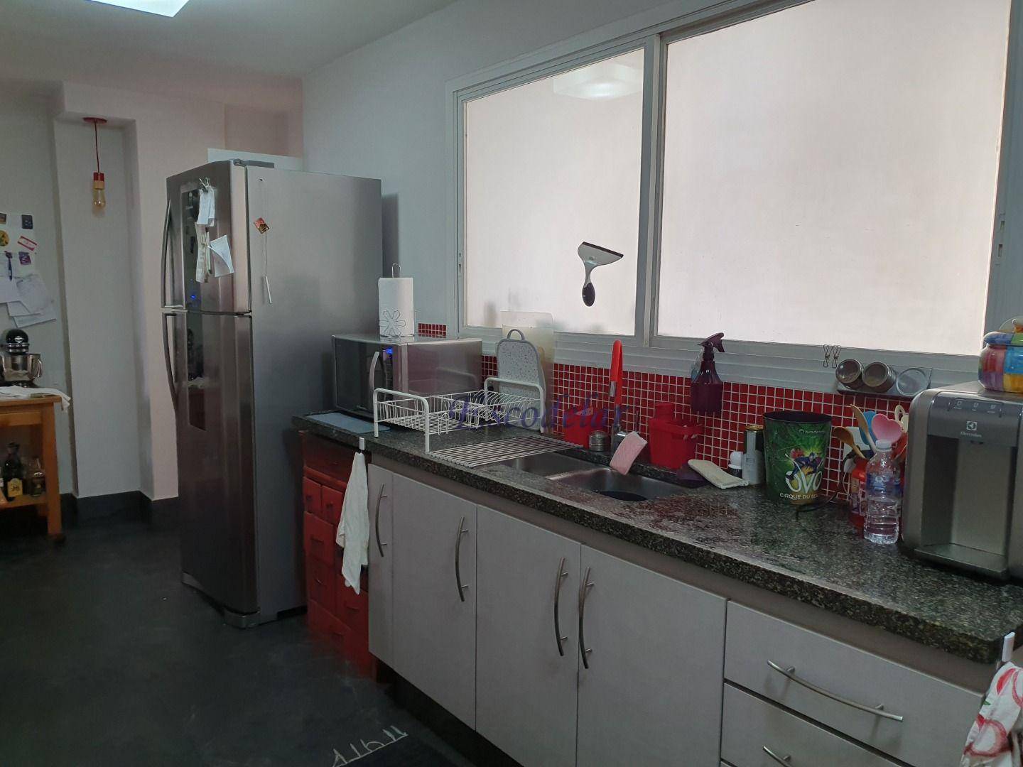 Apartamento à venda com 4 quartos, 185m² - Foto 26