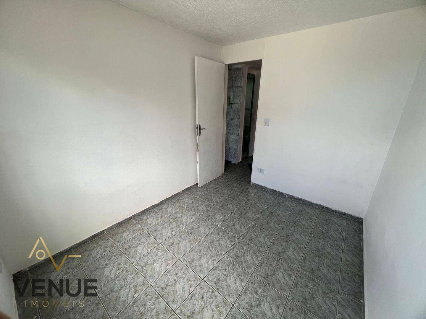 Apartamento à venda com 2 quartos, 43m² - Foto 15