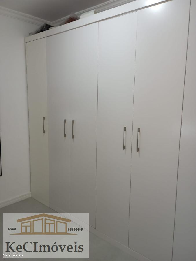 Apartamento à venda com 2 quartos, 72m² - Foto 5