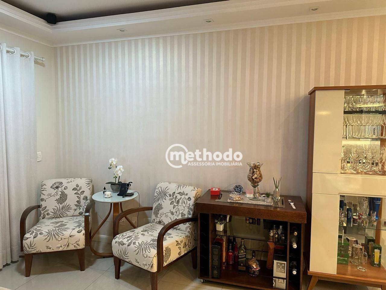 Apartamento à venda com 3 quartos, 85m² - Foto 4