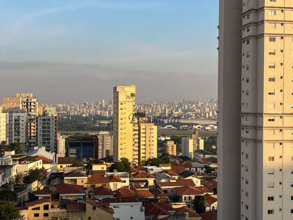 Apartamento para alugar com 3 quartos, 252m² - Foto 3