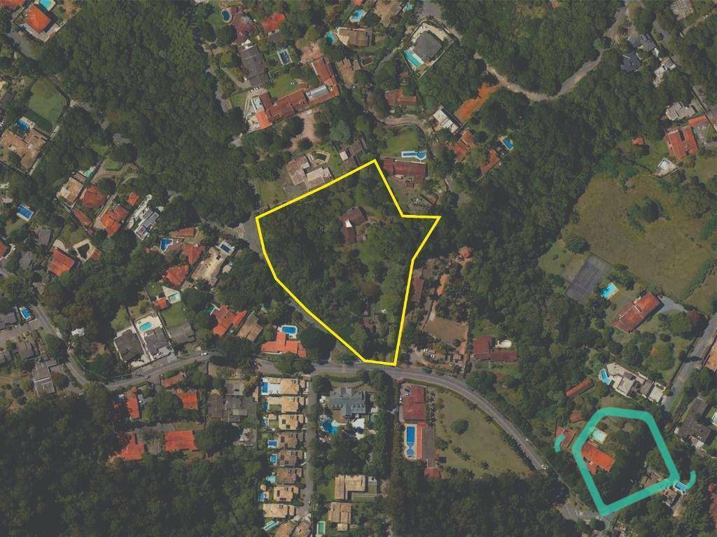 Casa de Condomínio à venda com 3 quartos, 434m² - Foto 2