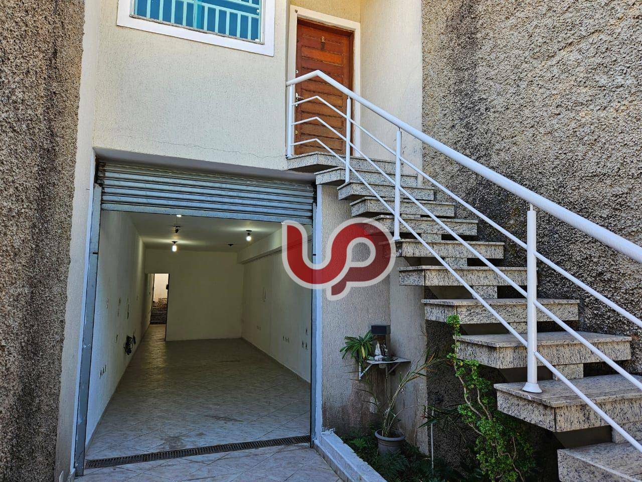 Sobrado à venda com 3 quartos, 150m² - Foto 1