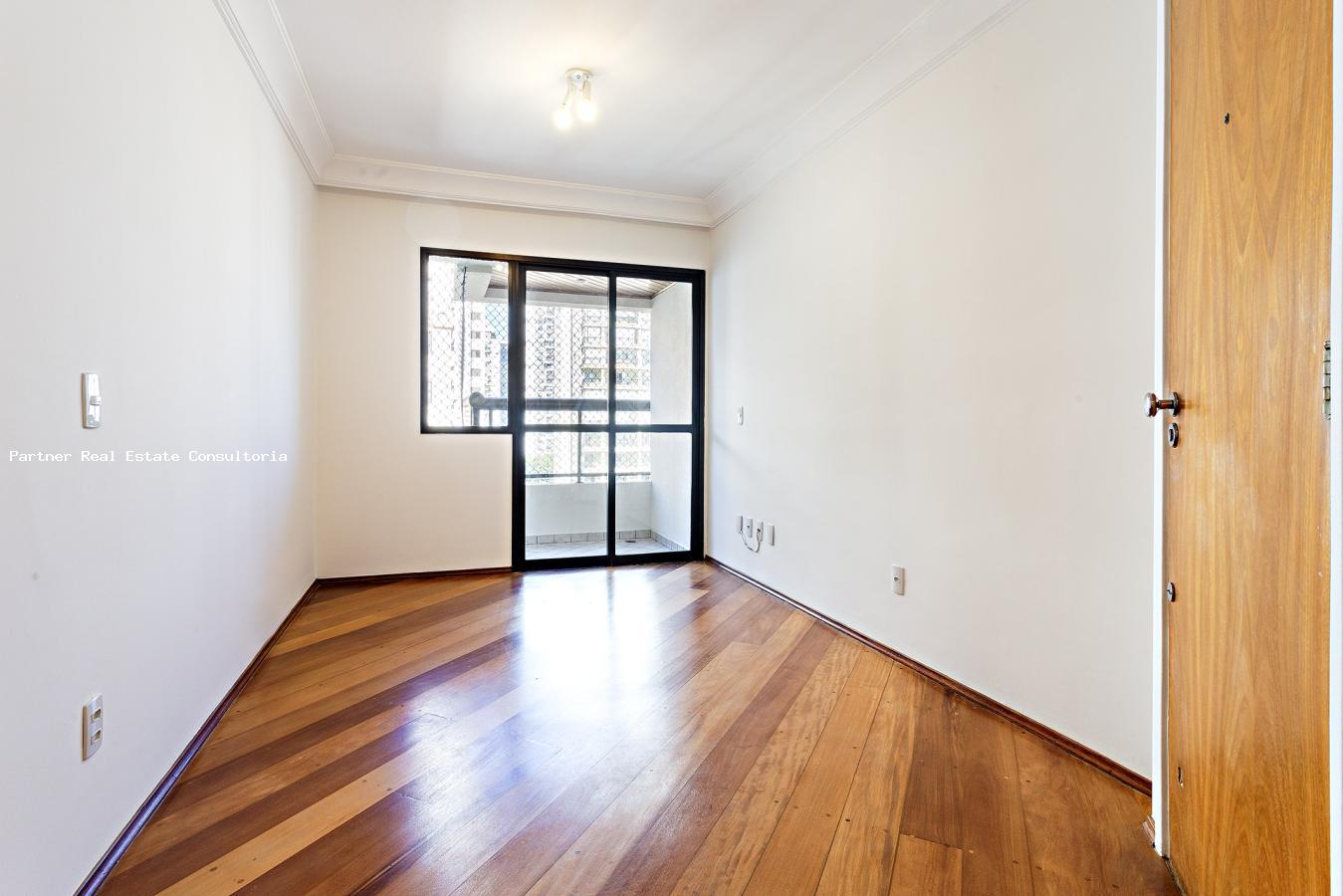 Apartamento à venda com 2 quartos, 75m² - Foto 18