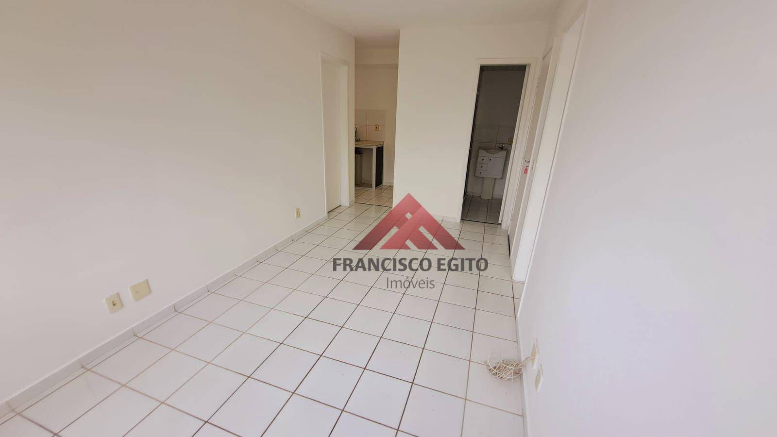 Apartamento para alugar com 3 quartos, 80m² - Foto 4