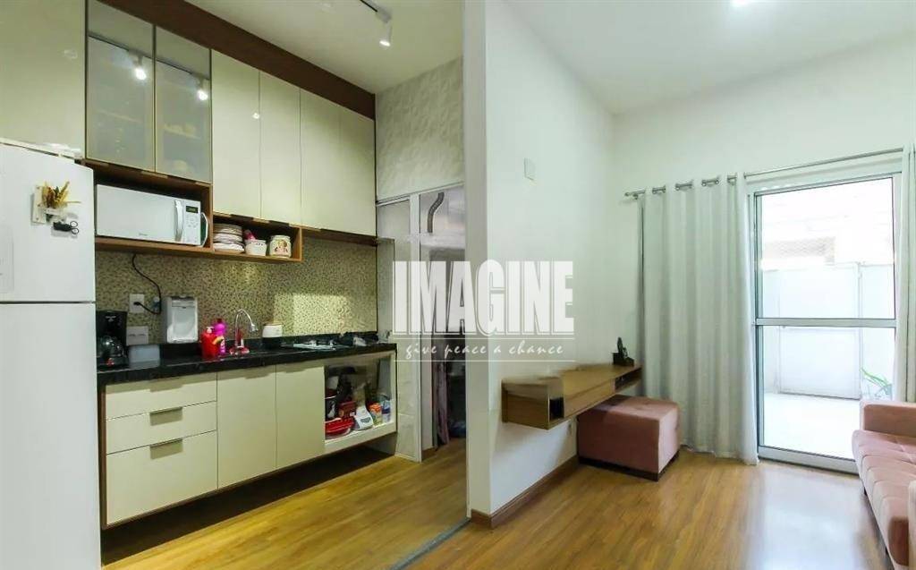 Apartamento à venda com 2 quartos, 83m² - Foto 2