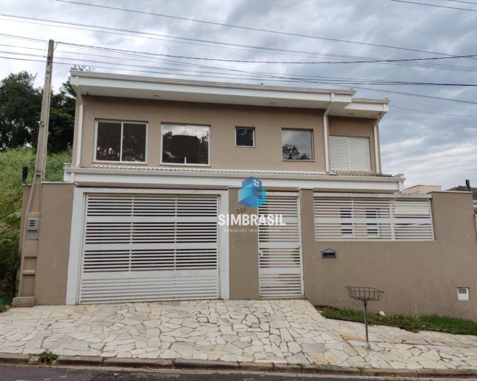 Casa à venda com 4 quartos, 240m² - Foto 3