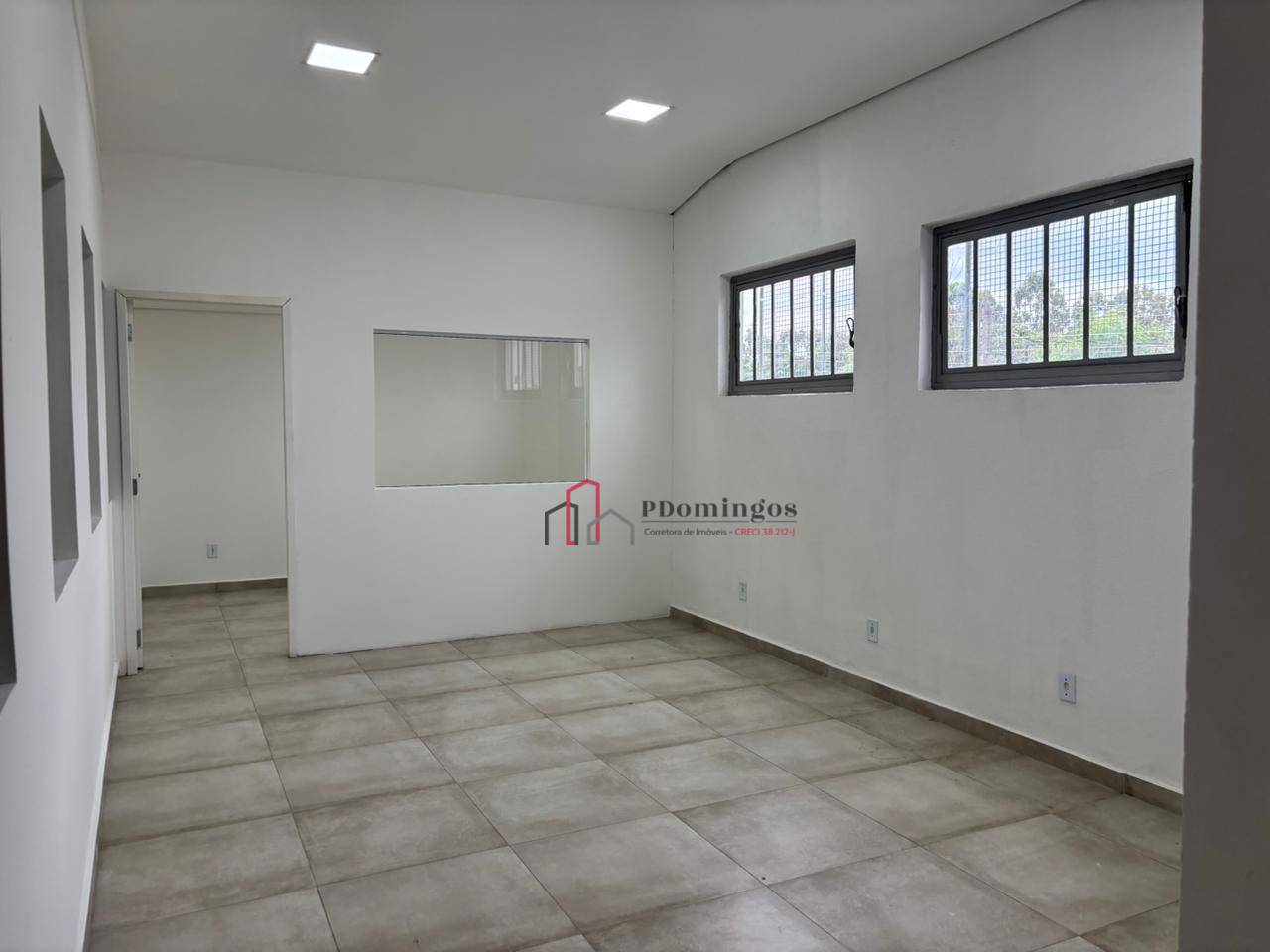 Depósito-Galpão-Armazém para alugar, 329m² - Foto 19