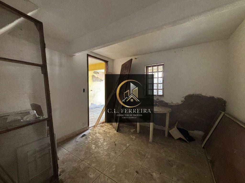 Casa à venda com 5 quartos, 332m² - Foto 6