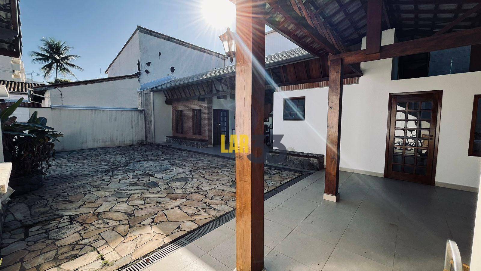 Casa à venda com 3 quartos, 298m² - Foto 10