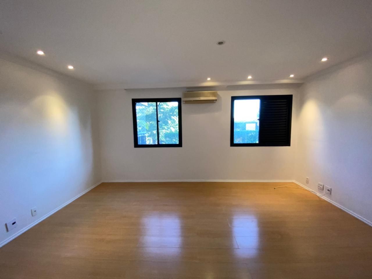 Apartamento à venda com 3 quartos, 230m² - Foto 6