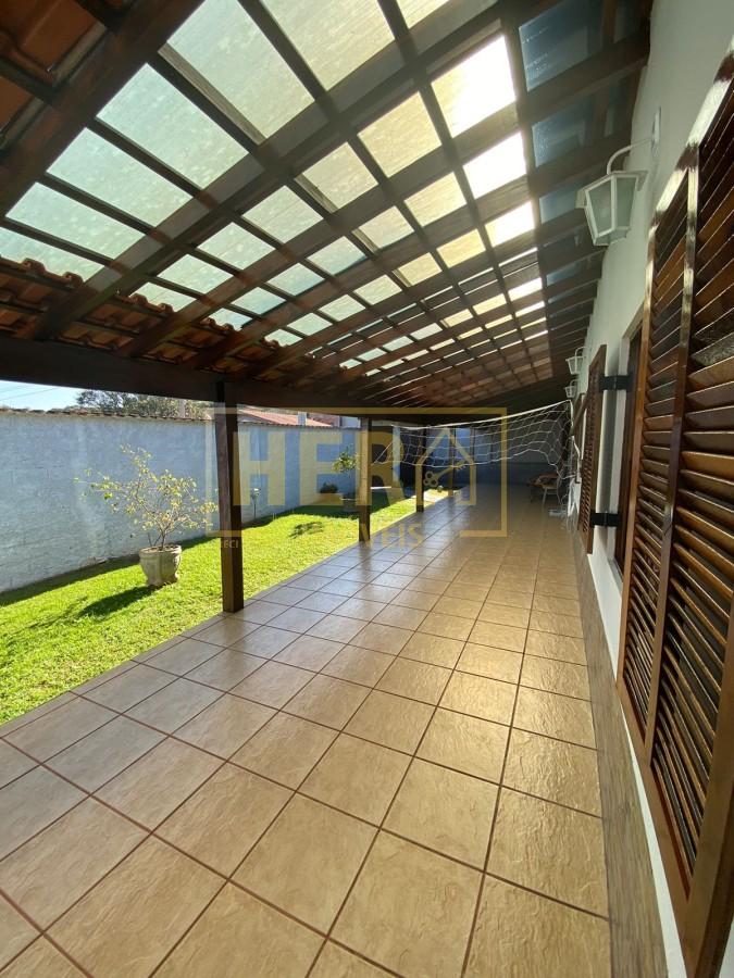 Chácara à venda com 3 quartos, 302m² - Foto 4